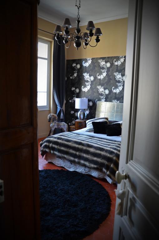 Chambres D'Hotes Maison Auguste Salon-de-Provence Kamer foto